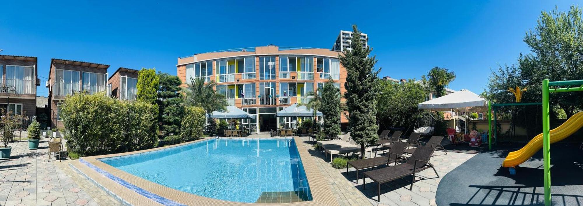 Hotel Buta Batoumi Extérieur photo