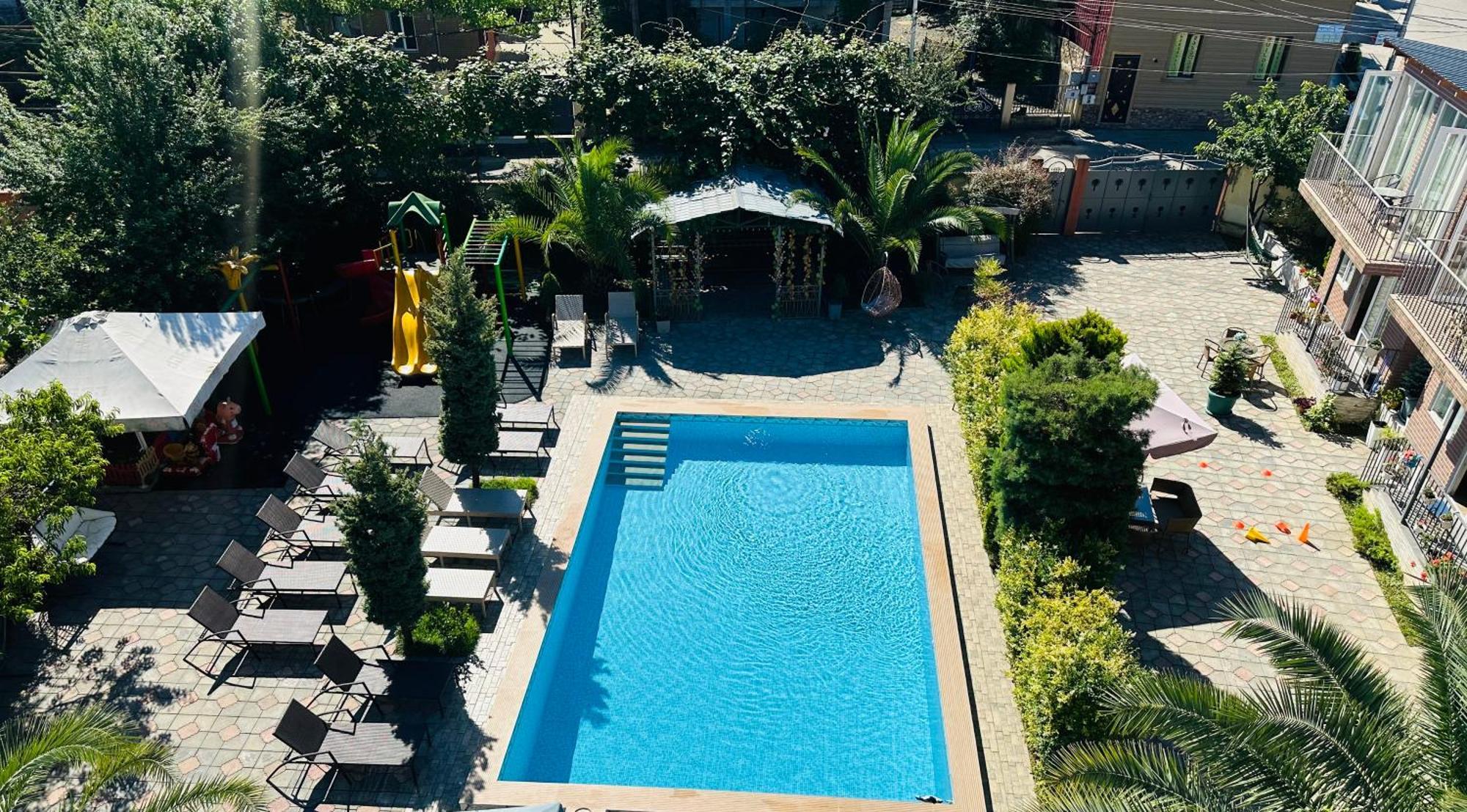 Hotel Buta Batoumi Extérieur photo