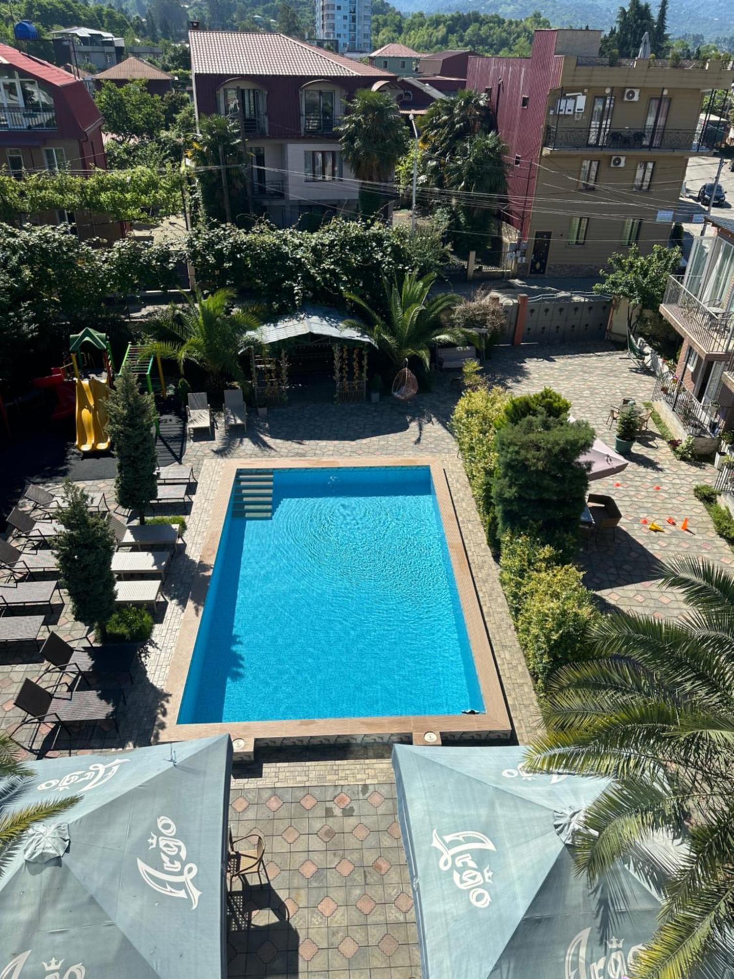 Hotel Buta Batoumi Extérieur photo