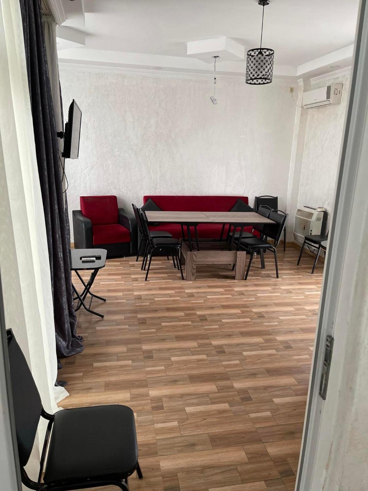 Hotel Buta Batoumi Extérieur photo