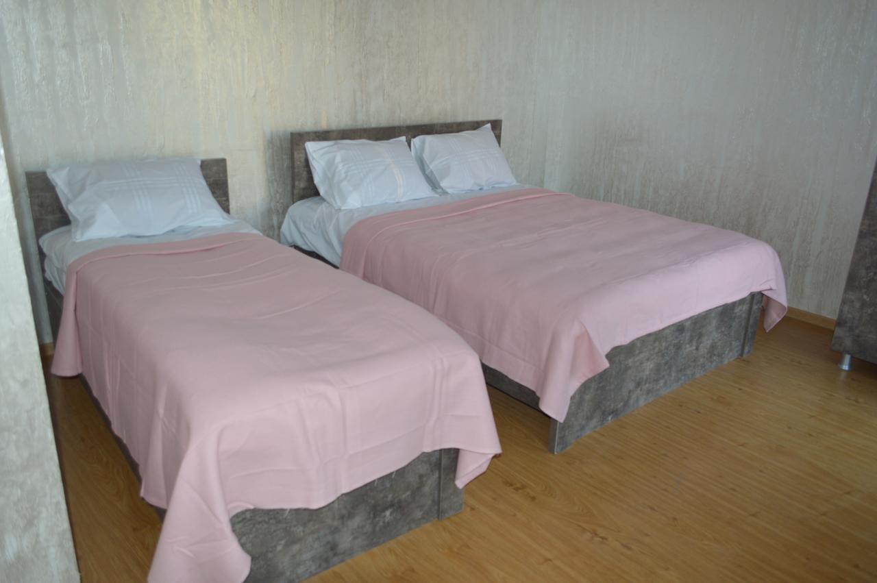Hotel Buta Batoumi Extérieur photo