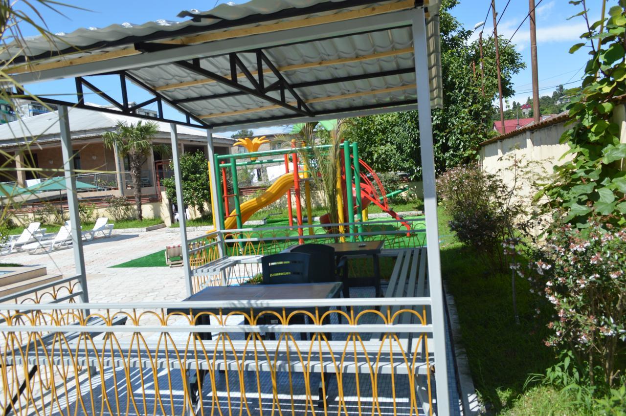 Hotel Buta Batoumi Extérieur photo