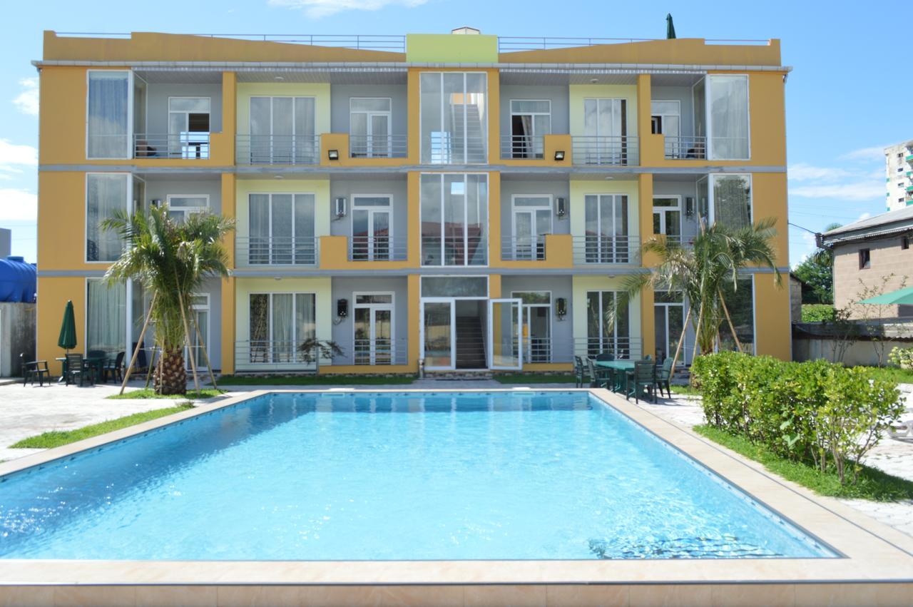 Hotel Buta Batoumi Extérieur photo